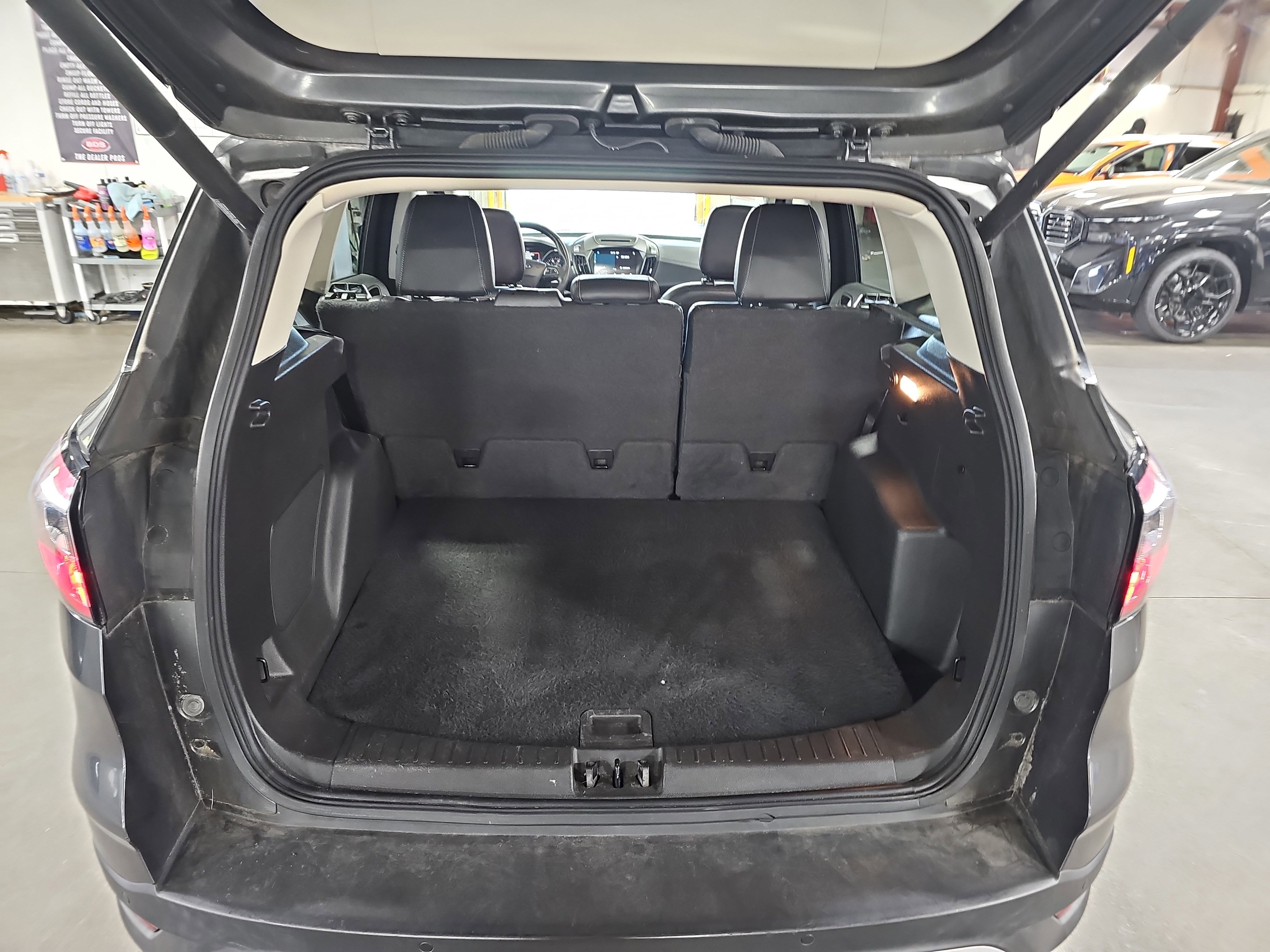 Used 2018 Ford Escape Titanium w/ Ford Safe & Smart Package AWD/4WD image 14