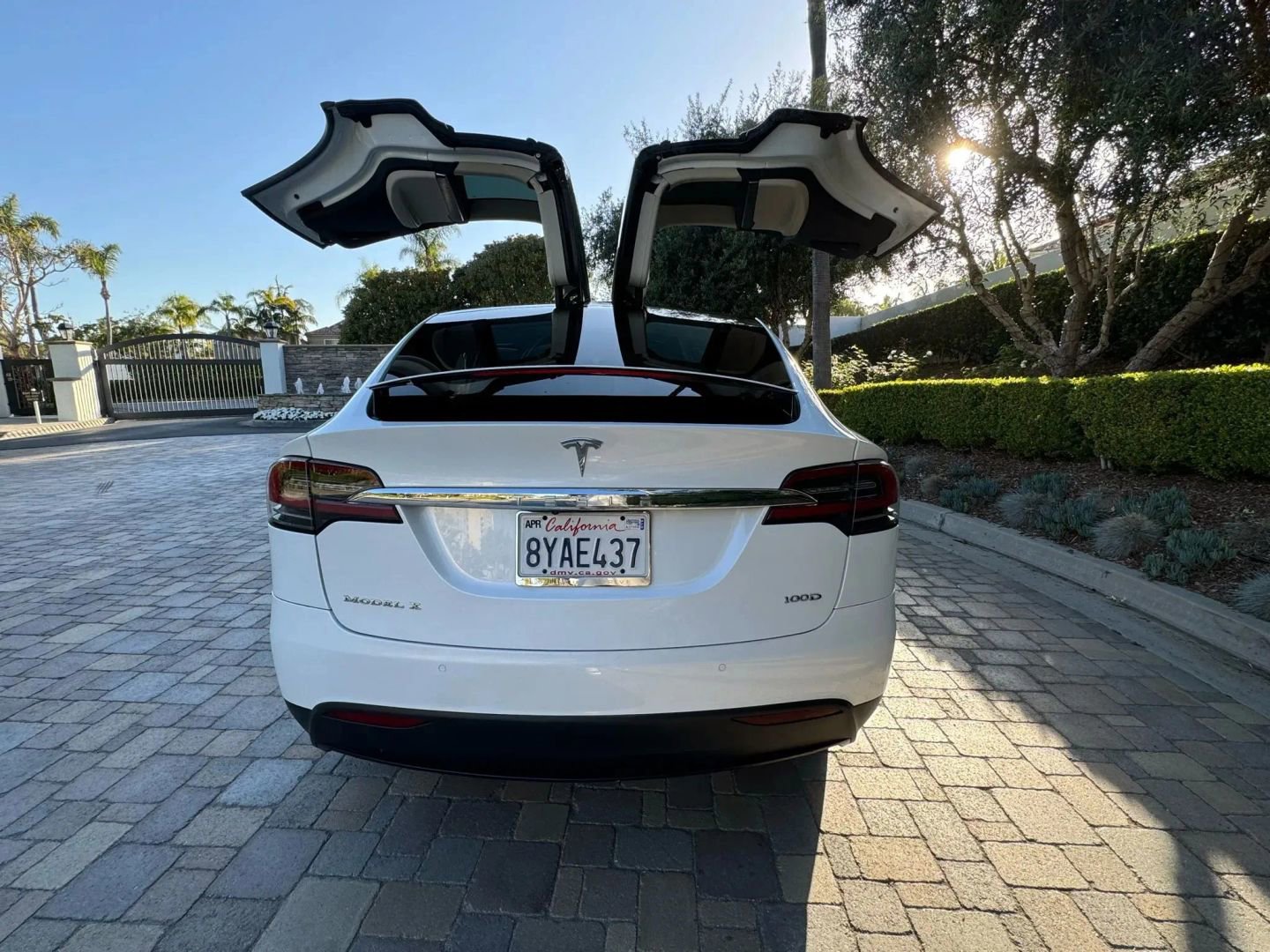 Used 2017 Tesla Model X 75D image 5