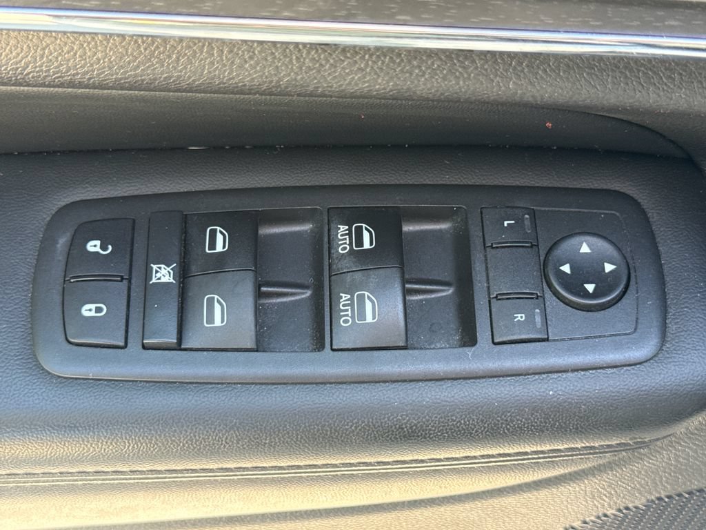 Used 2018 Jeep Grand Cherokee Limited RWD image 14