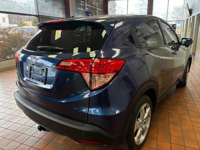 Used 2016 Honda HR-V EX image 10