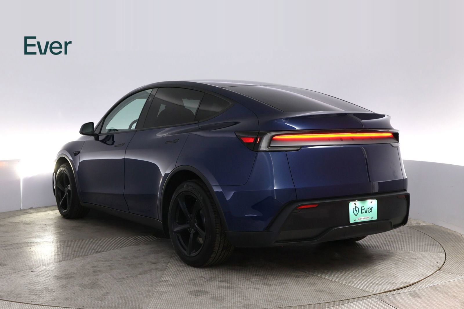Used 2026 Tesla Model Y 2WD image 17
