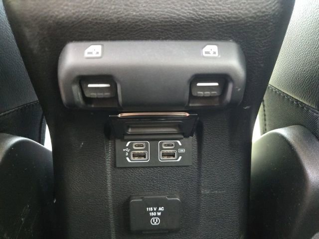 Used 2019 Jeep Wrangler Unlimited Sahara image 40