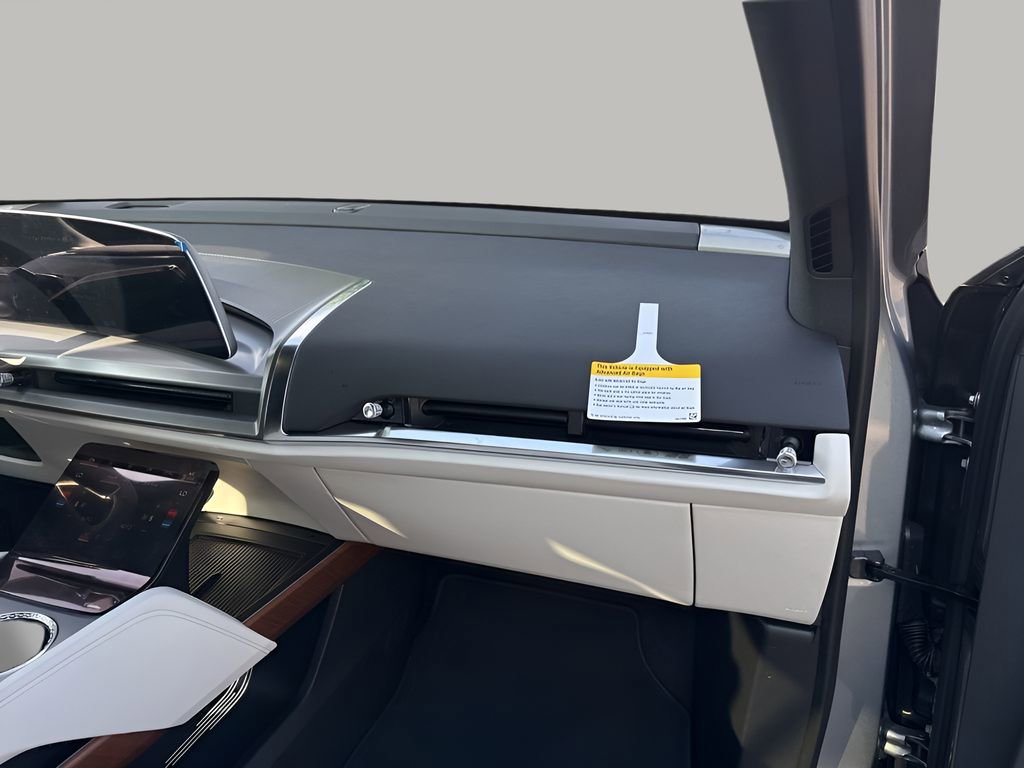 New 2026 Cadillac Vistiq Luxury image 12