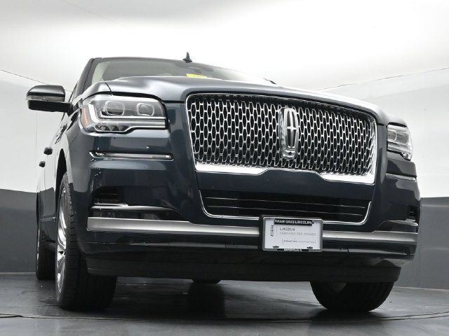 Certified 2024 Lincoln Navigator L Reserve AWD/4WD image 37