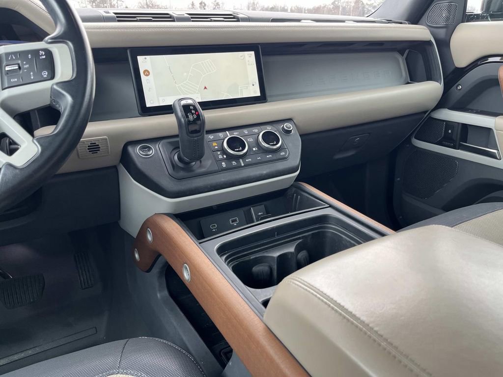 Used 2021 Land Rover Defender 110 X-Dynamic HSE image 15