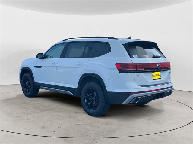 New 2025 Volkswagen Atlas Peak Edition SE image 5