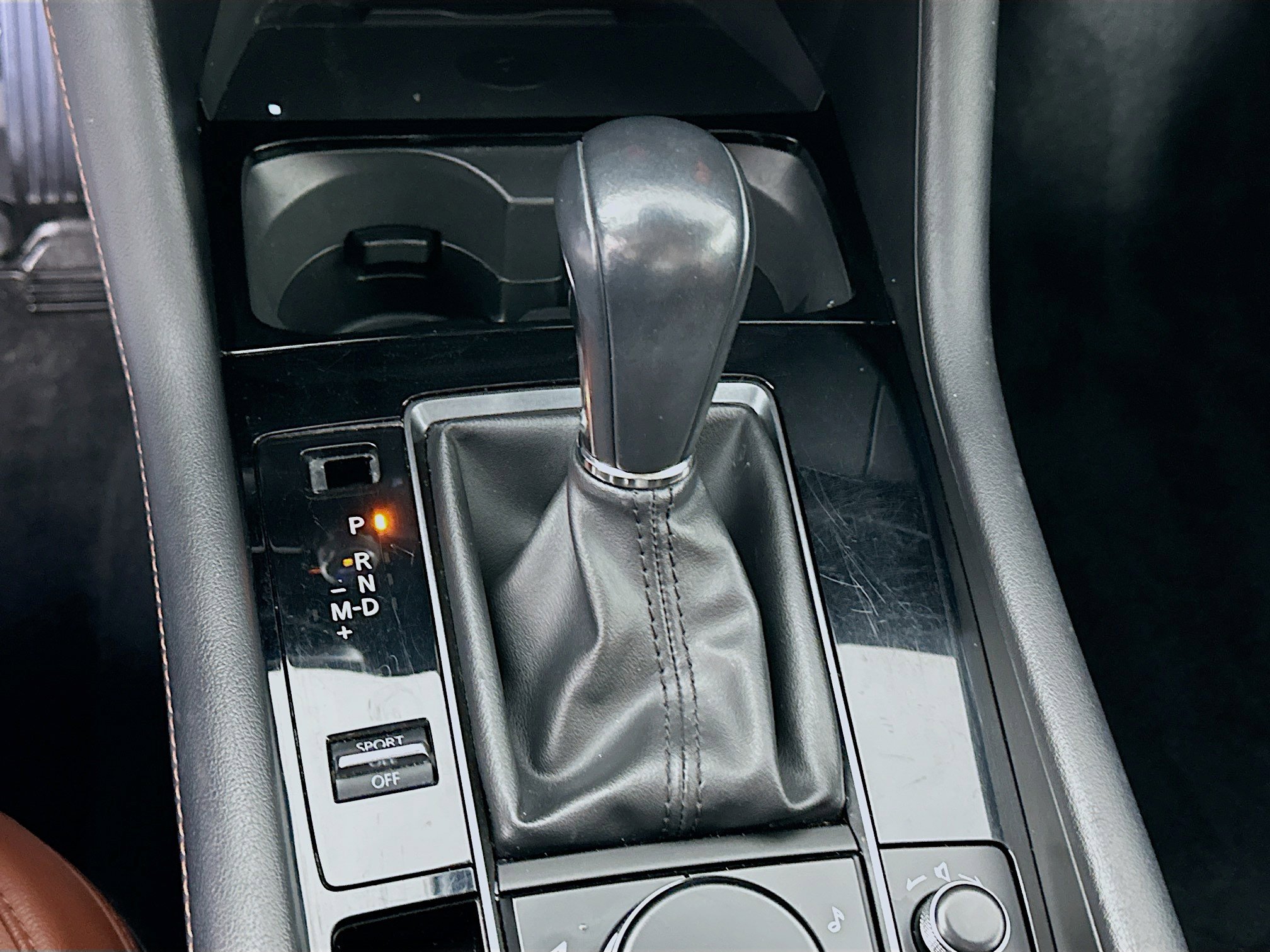 Used 2024 MAZDA MAZDA3 s image 23