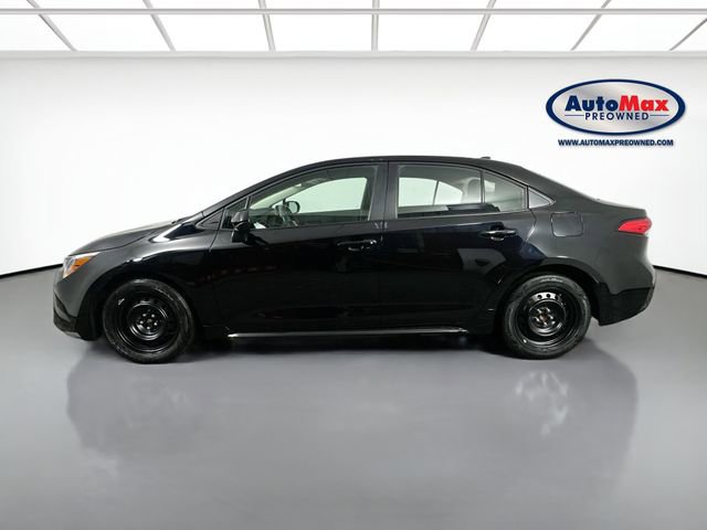 Used 2025 Toyota Corolla LE FWD image 8