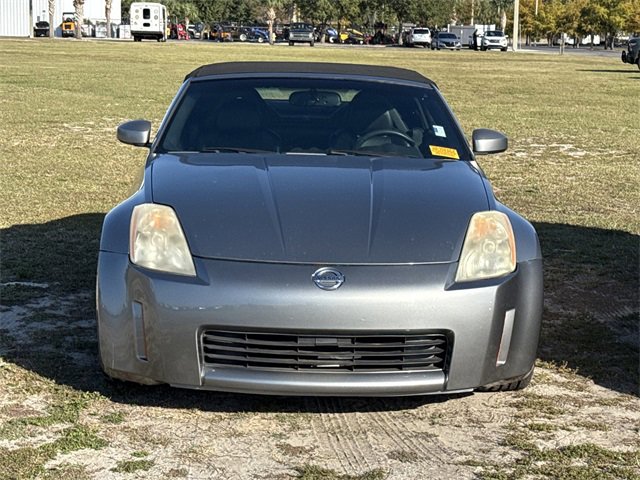 Used 2005 Nissan 350Z Touring image 3