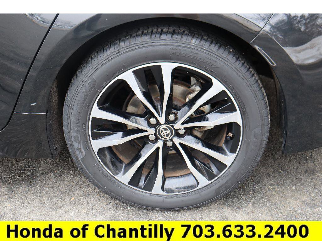 Used 2020 Toyota Corolla LE image 28