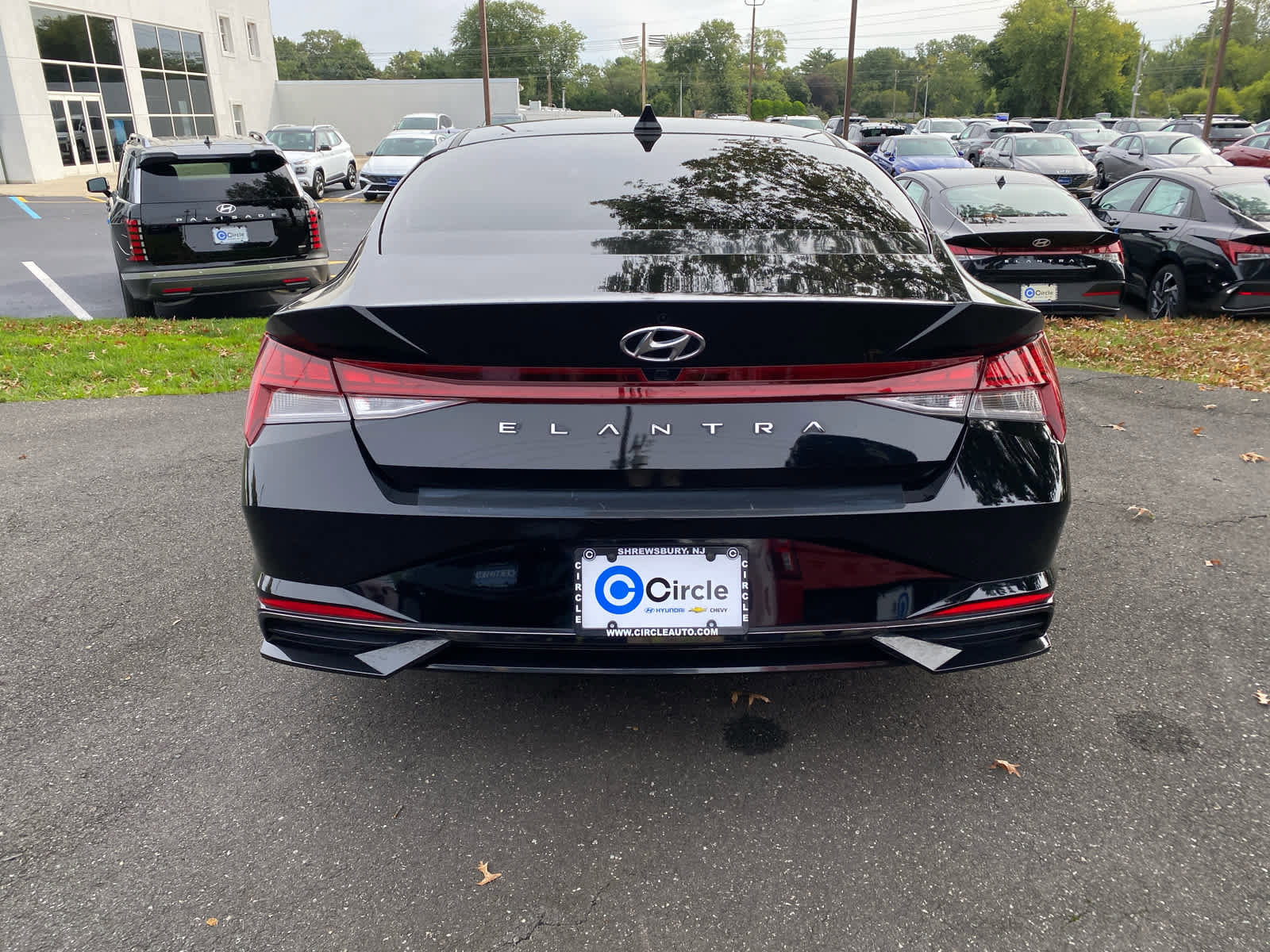 Used 2022 Hyundai Elantra SEL w/ Convenience + Premium Package image 5