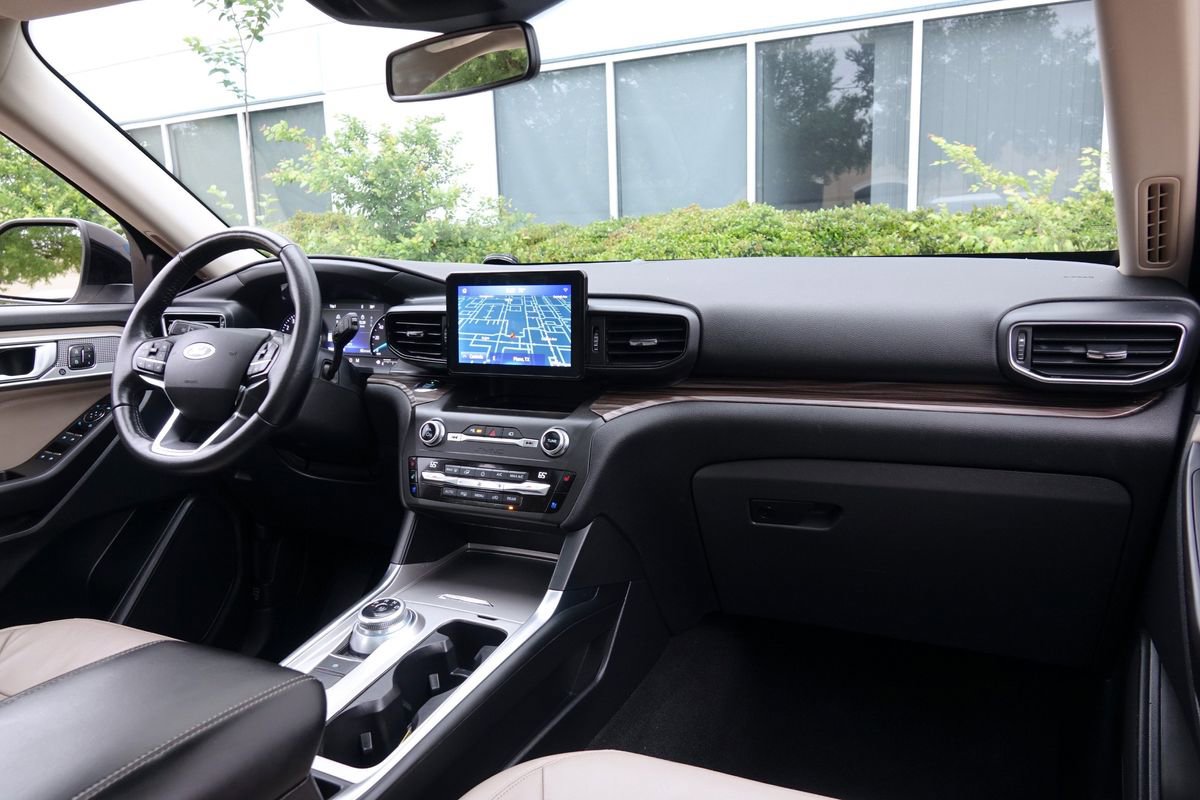 Used 2020 Ford Explorer Limited w/ Class III Trailer Tow Package RWD image 7