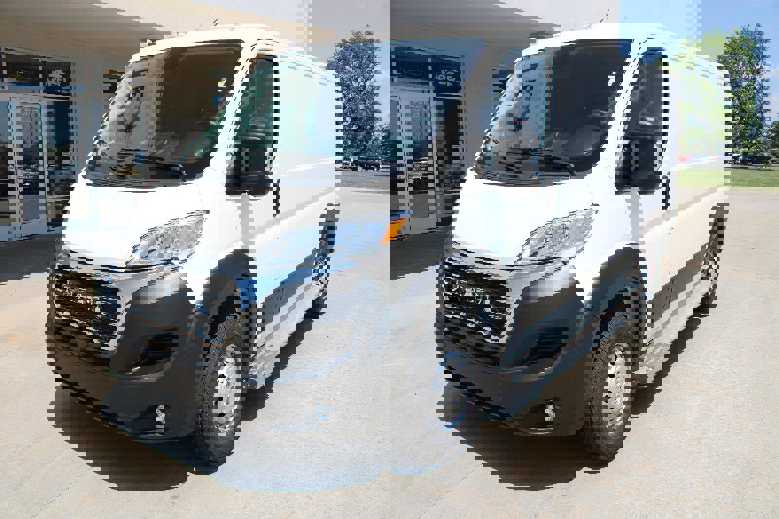 Used 2023 RAM ProMaster 2500 image 2