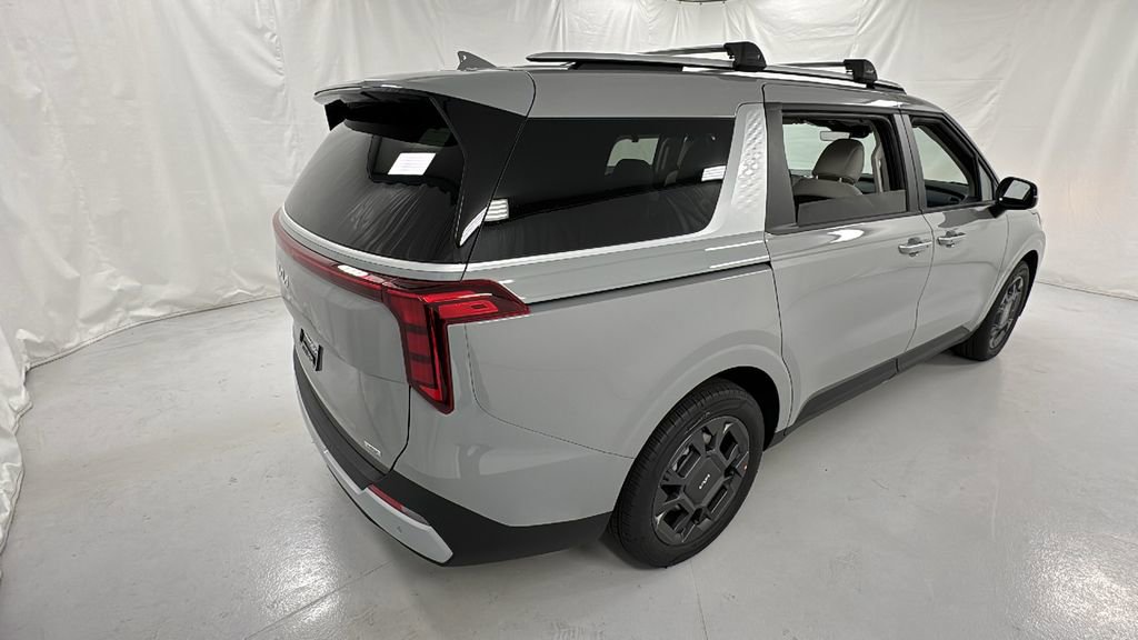 New 2026 Kia Carnival EX image 3
