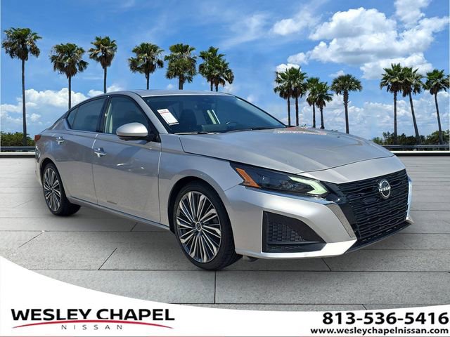 Certified 2023 Nissan Altima 2.5 SL image 1