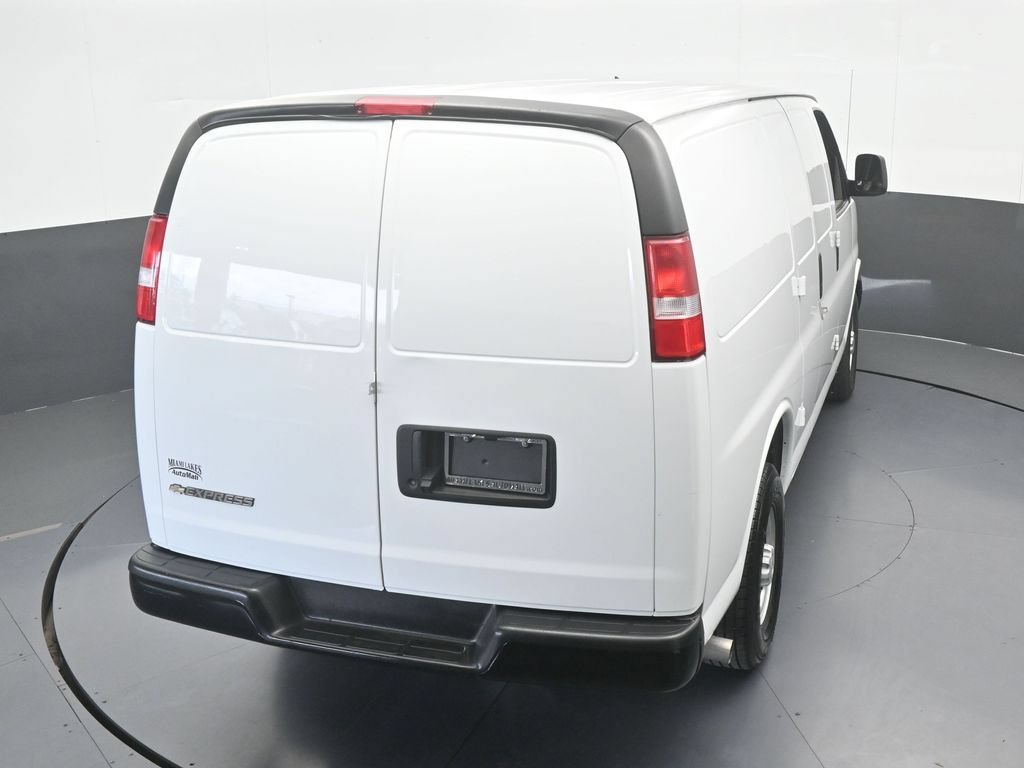 Used 2024 Chevrolet Express 2500 w/ Driver Convenience Package RWD image 43