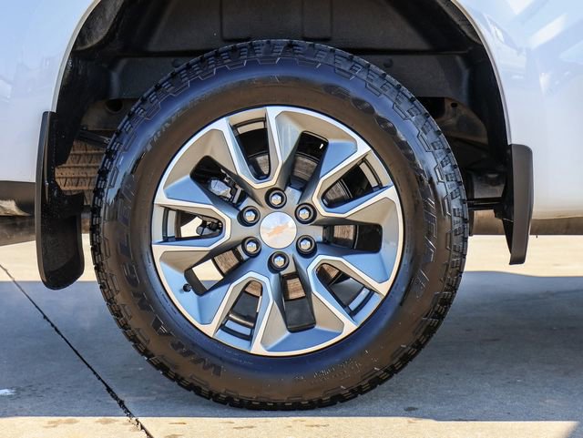 Used 2026 Chevrolet Silverado 1500 LT AWD/4WD image 9