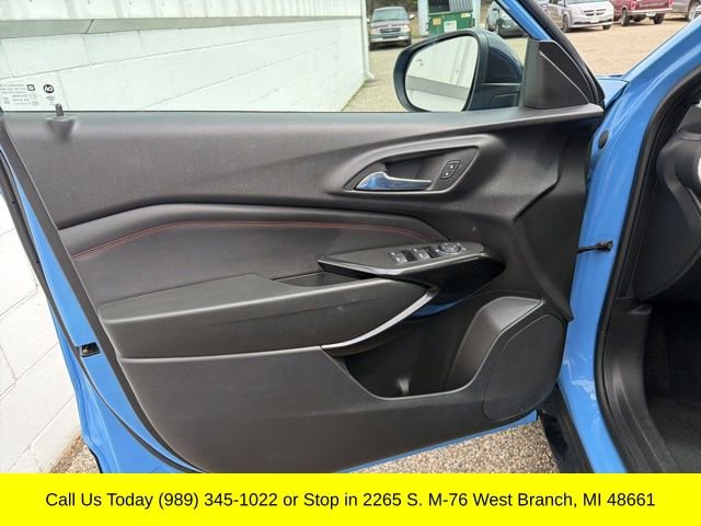 Used 2024 Chevrolet Trax RS w/ Sunroof Package image 26