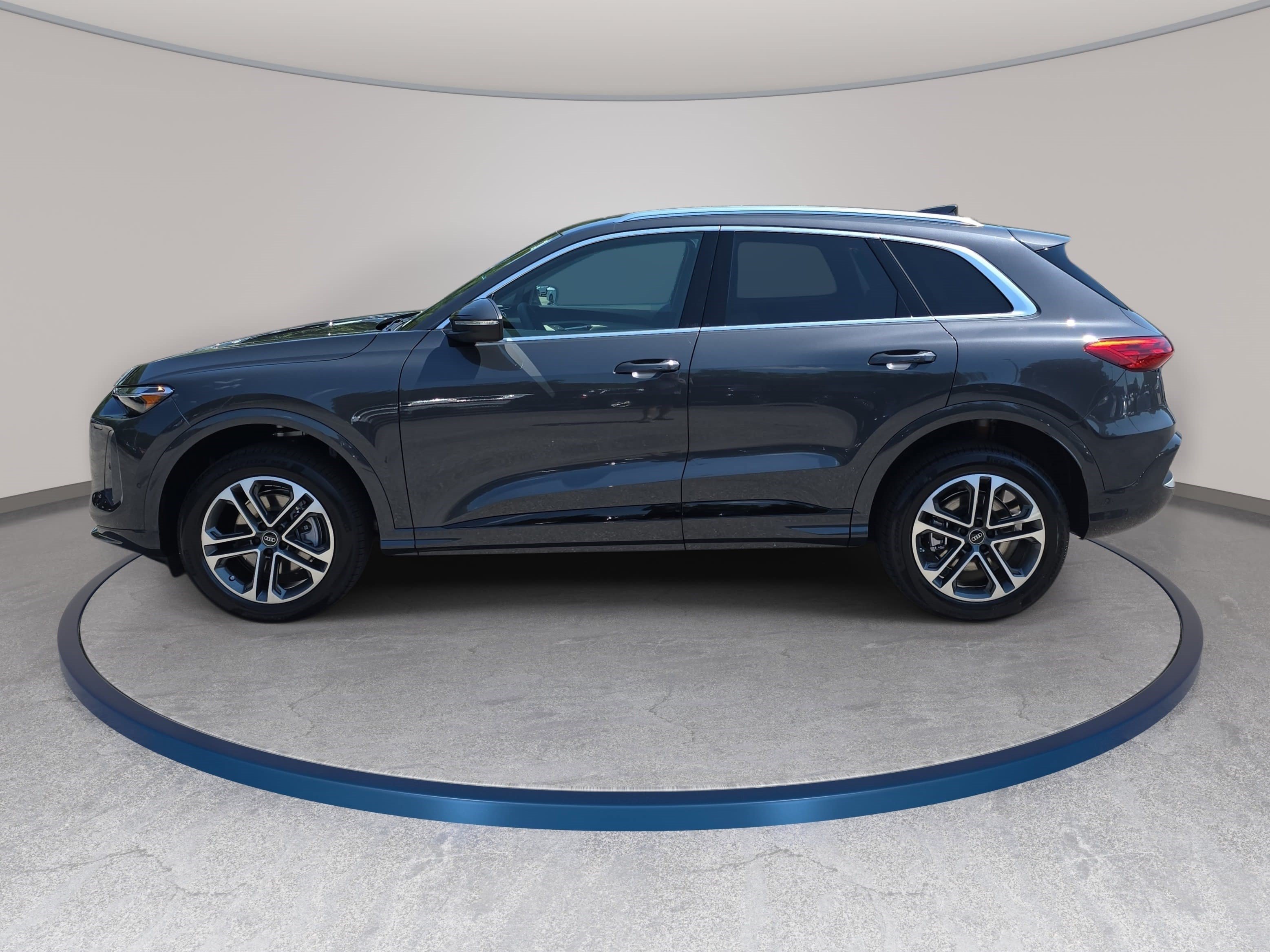 New 2026 Audi Q5 Premium AWD/4WD image 8