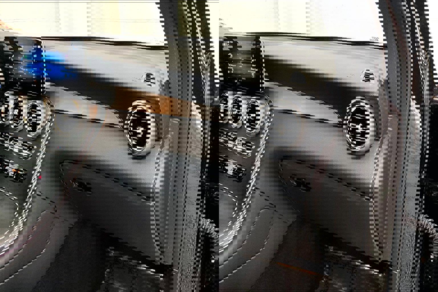 Used 2021 Mercedes-Benz GLC 300 image 20