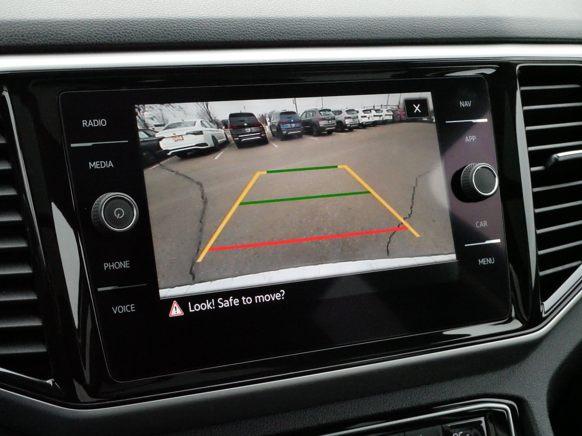 Used 2022 Volkswagen Atlas SEL image 29