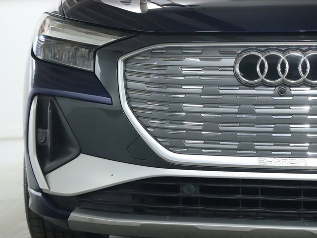 Used 2024 Audi Q4 e-tron Premium w/ Convenience Package image 6
