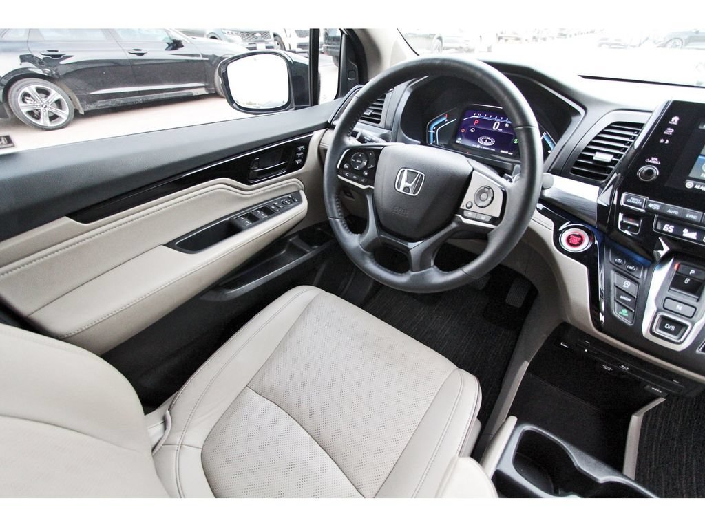 Used 2023 Honda Odyssey Elite image 9