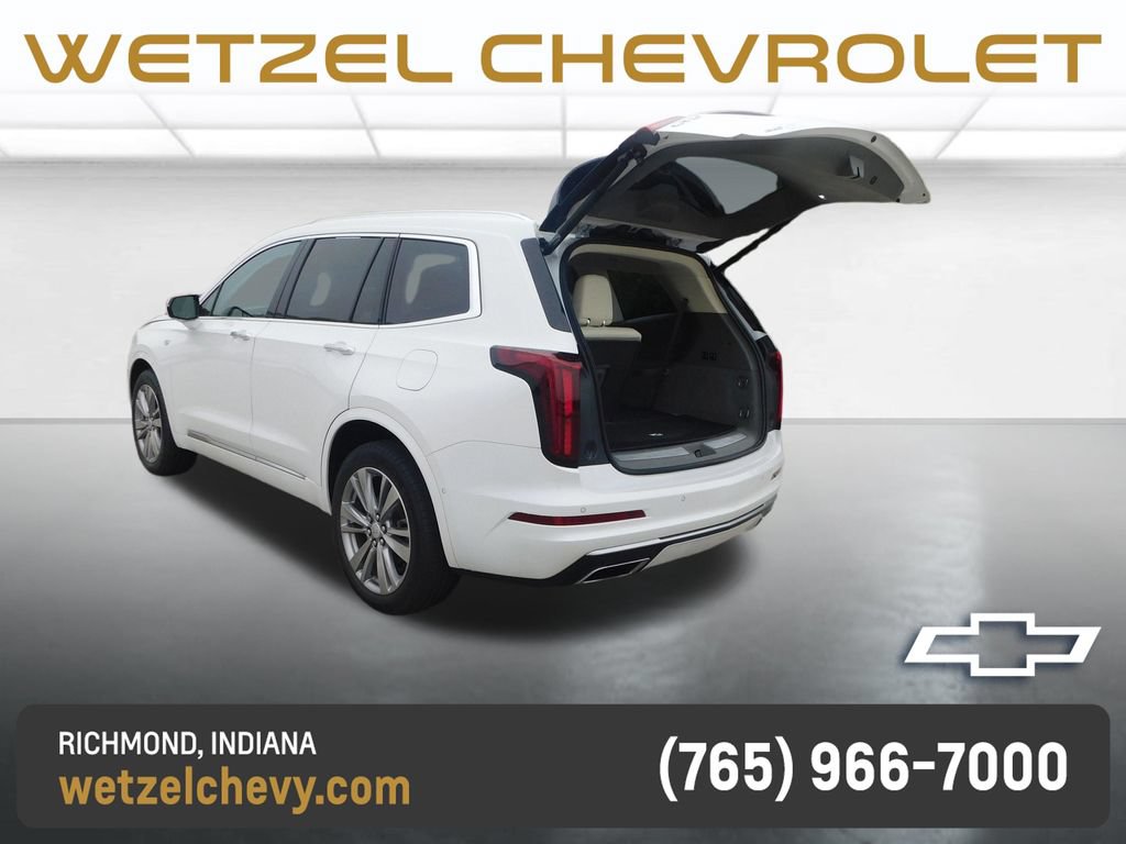 Used 2023 Cadillac XT6 Premium Luxury w/ Technology Package AWD/4WD image 23