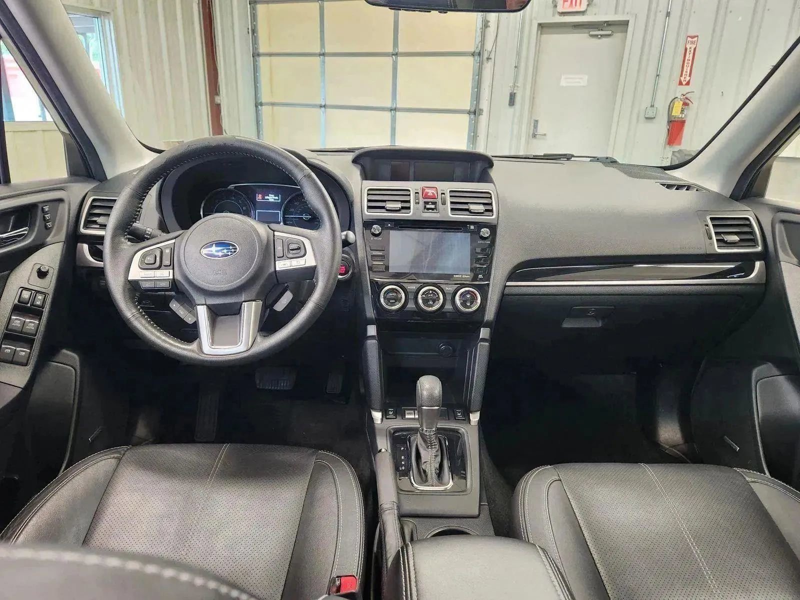 Used 2018 Subaru Forester 2.5i Touring w/ Popular Package #3B image 3