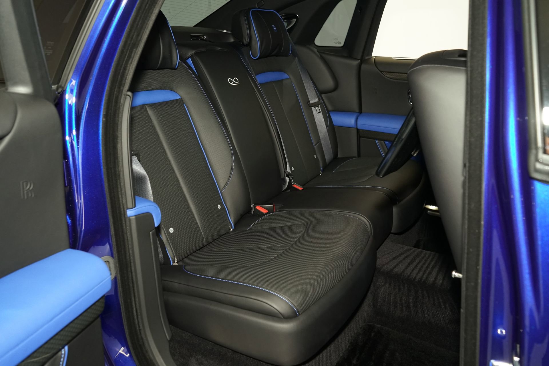 Used 2022 Rolls-Royce Ghost Black Badge image 23