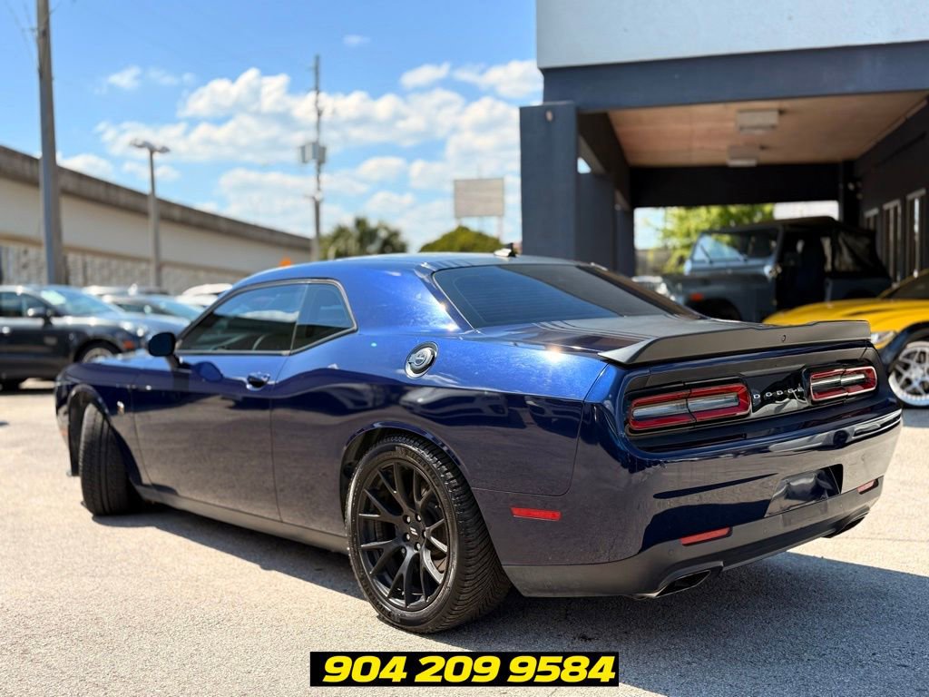 Used 2017 Dodge Challenger R/T Scat Pack RWD image 5
