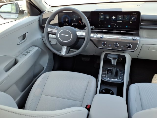 New 2027 Hyundai Kona SE FWD image 4
