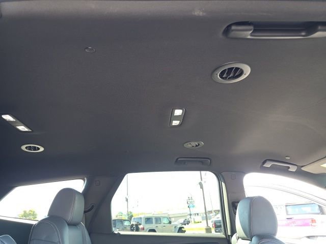 Used 2024 Buick Enclave Premium AWD/4WD image 52