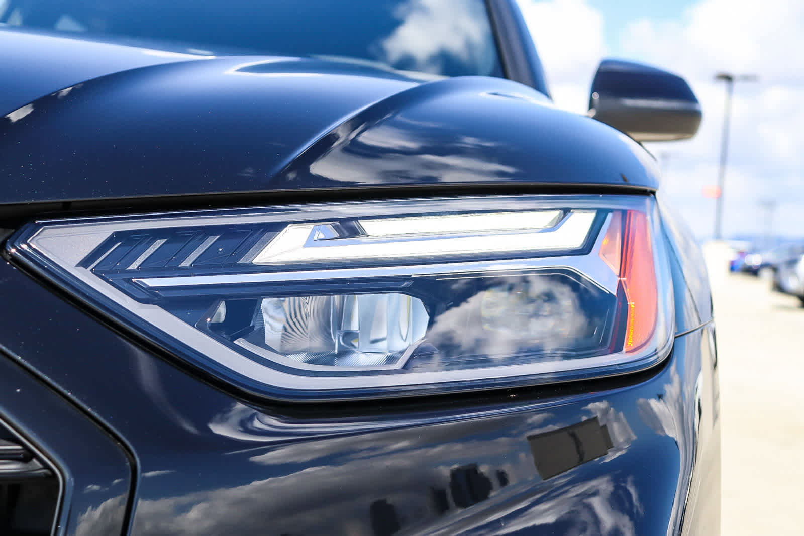 Used 2024 Audi SQ5 Premium Plus w/ Premium Plus Package image 7