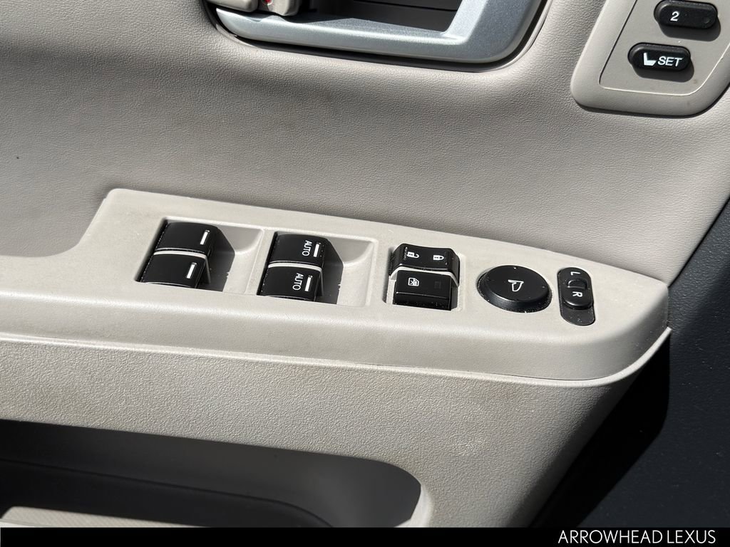 Used 2014 Honda Pilot Touring image 22