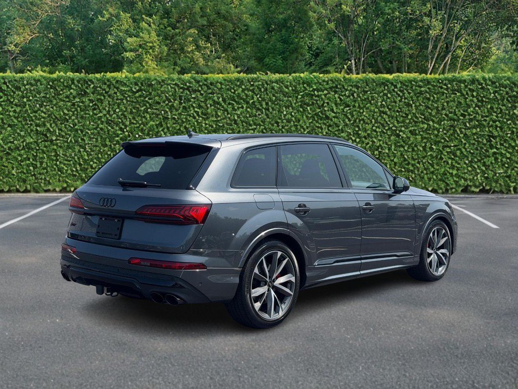 Used 2023 Audi SQ7 Prestige AWD/4WD image 3