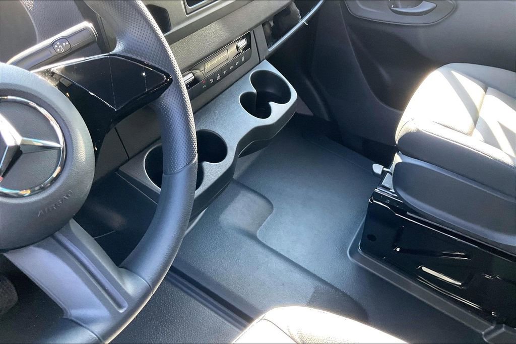New 2025 Mercedes-Benz Sprinter 3500 image 7