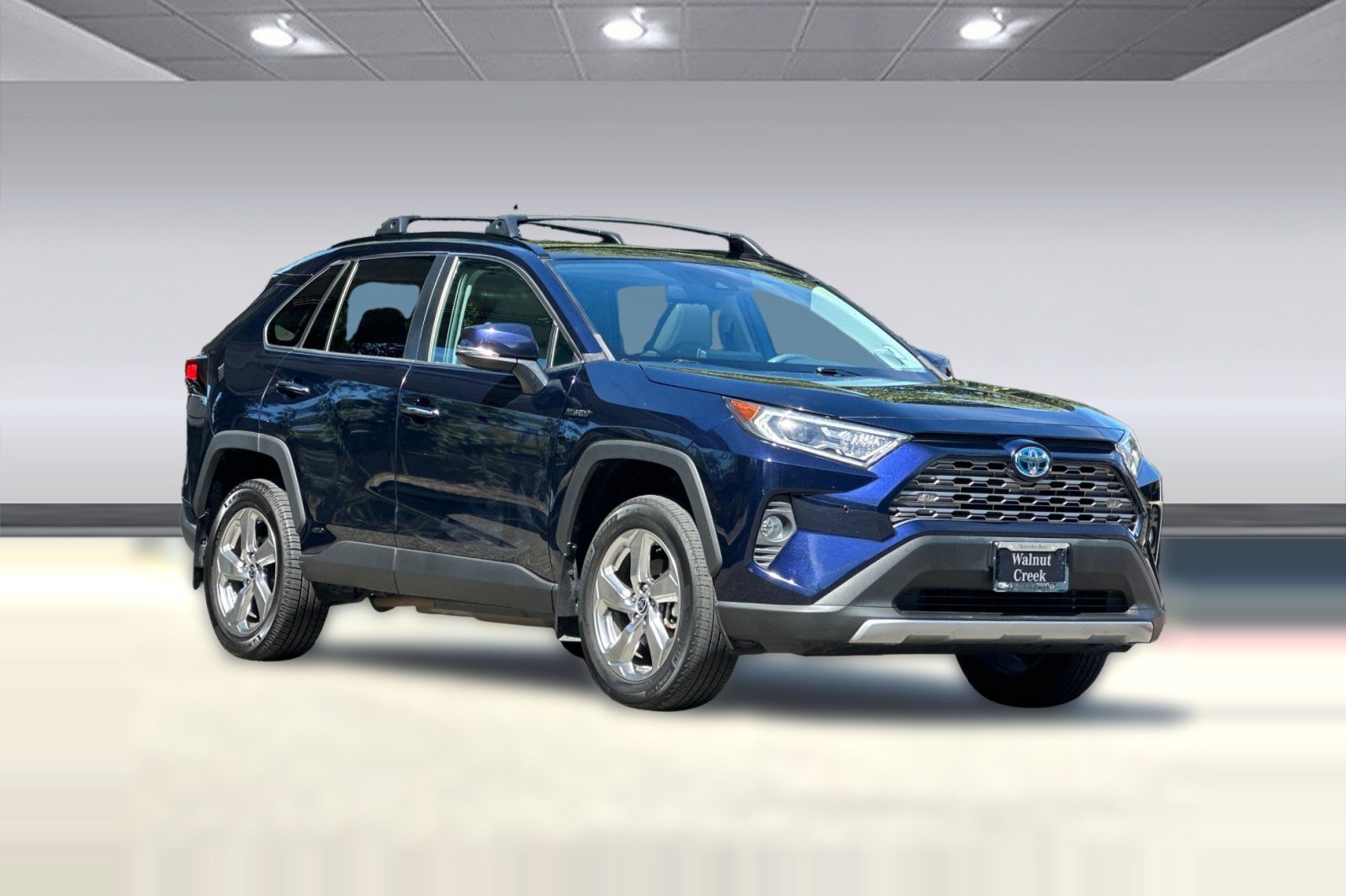 Used 2021 Toyota RAV4 Limited w/ Carpet Mat Package (TMS) AWD/4WD image 7