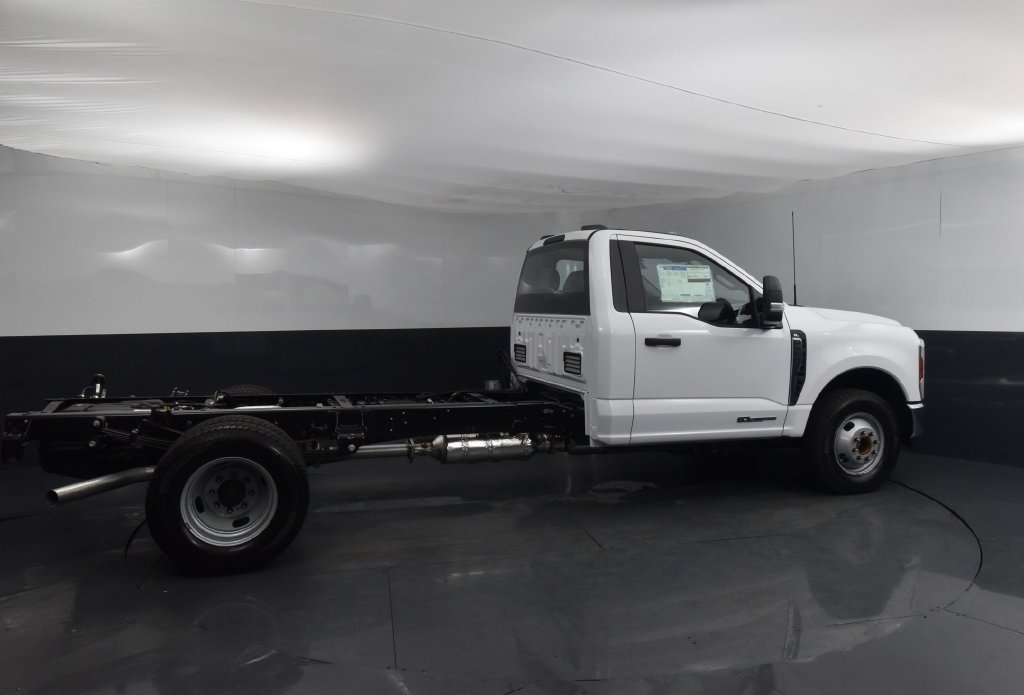 New 2024 Ford F350 XL w/ XL Chrome Package RWD image 37