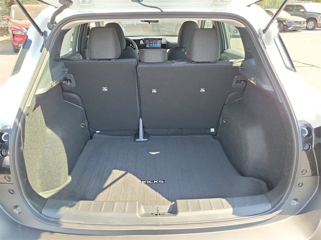 New 2025 Nissan Kicks S FWD image 12