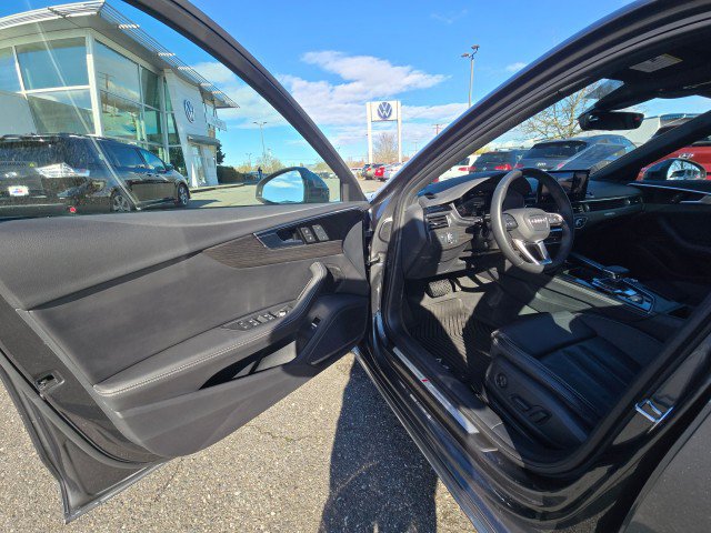 Used 2023 Audi A4 2.0T Premium Plus w/ Premium Plus Package AWD/4WD image 23
