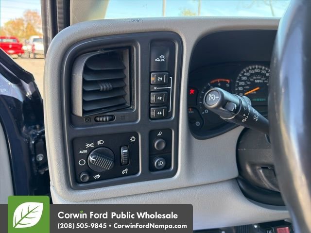 Used 2005 Chevrolet Silverado 2500 LT w/ Heavy-Duty Power Package image 15