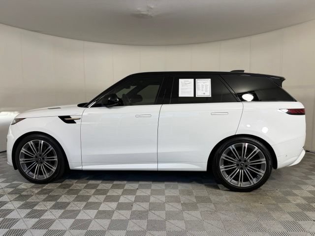 Used 2024 Land Rover Range Rover Sport Dynamic SE AWD/4WD image 7