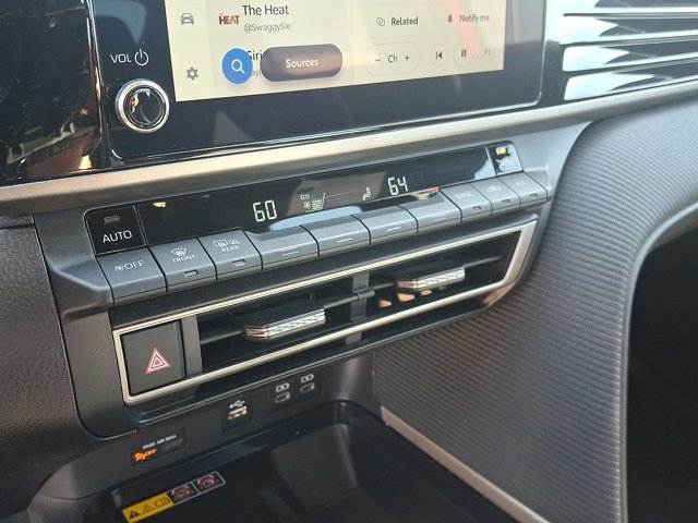 Certified 2025 Toyota Camry SE image 15