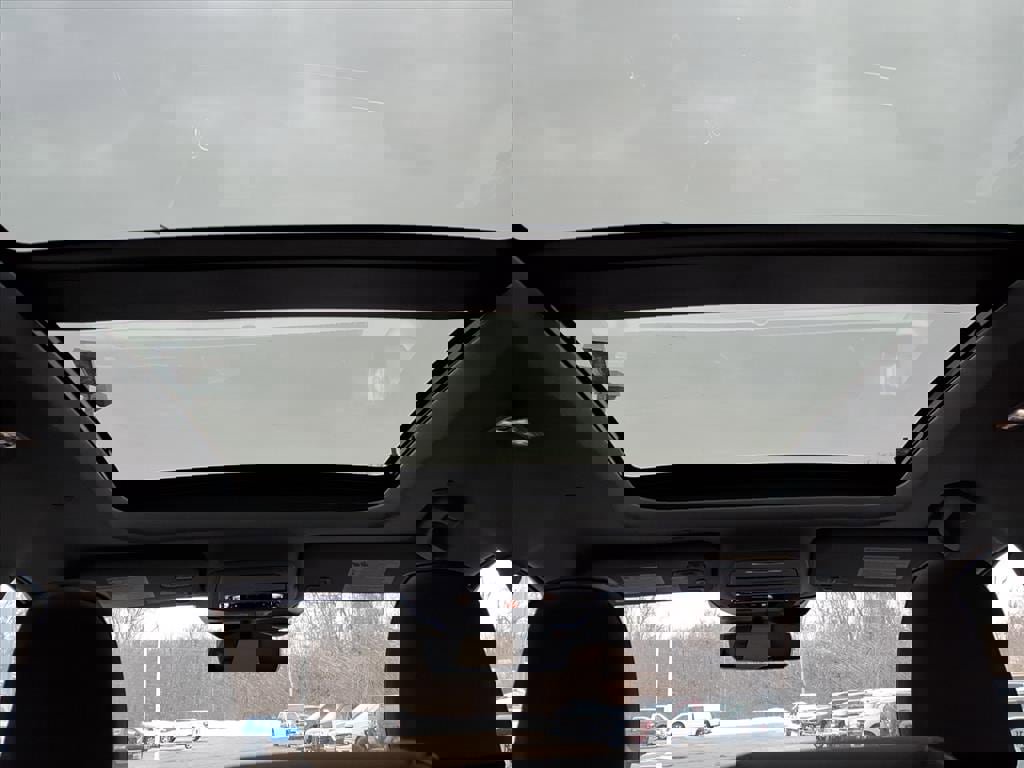 Used 2021 Lincoln Corsair Reserve w/ Equipment Group 201A image 10