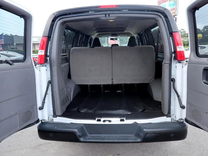 Used 2022 Chevrolet Express 3500 LS image 4