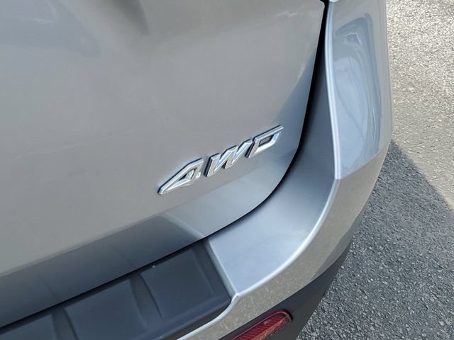 Used 2021 Ford Explorer XLT AWD/4WD image 9