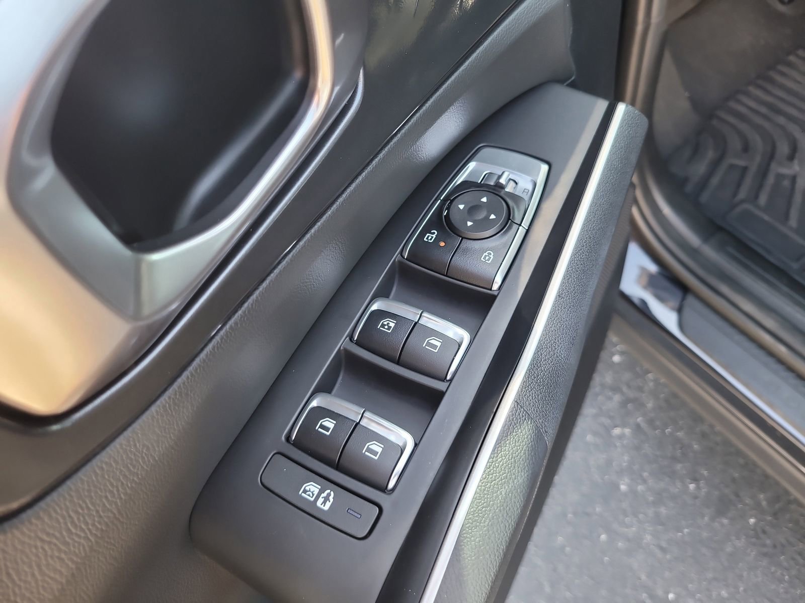 Used 2026 Kia Sorento S image 14