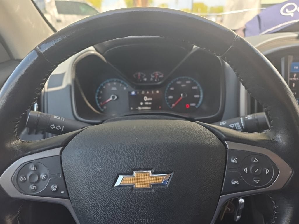 Used 2022 Chevrolet Colorado Z71 AWD/4WD image 19