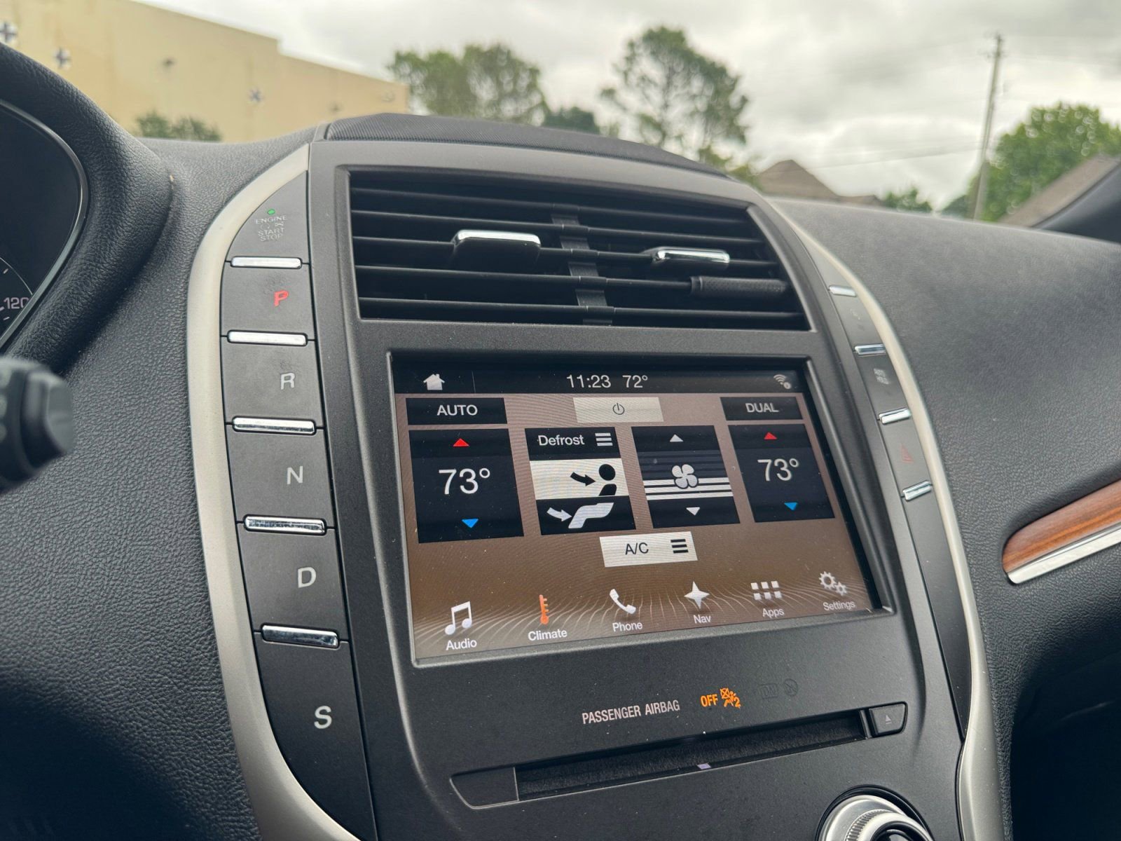 Used 2017 Lincoln MKC Reserve FWD image 25